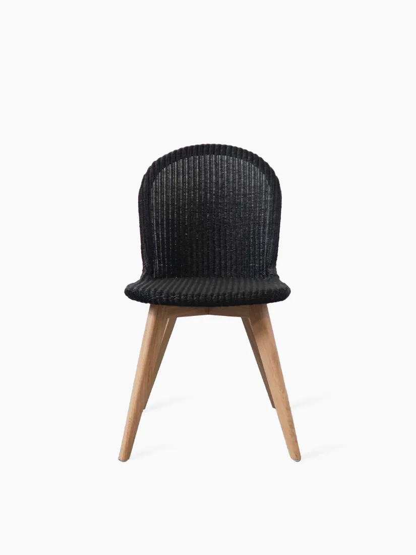 vincent-sheppard-yann-dining-chair-oak-base-black-front-f9