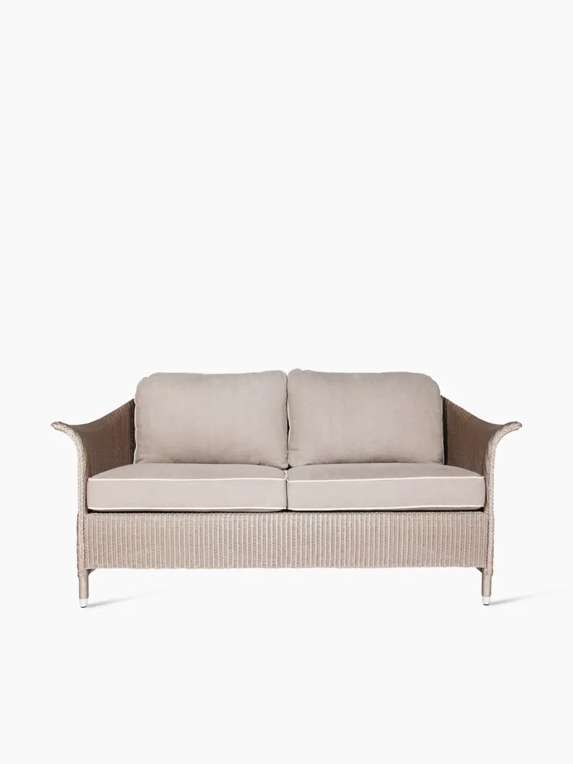 vincent-sheppard-victor-lounge-sofa-grege-geneva-silvergrey-front-f9