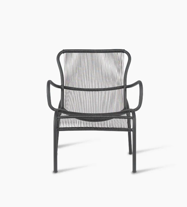 vincent-sheppard-loop-lounge-chair-black-front-f9