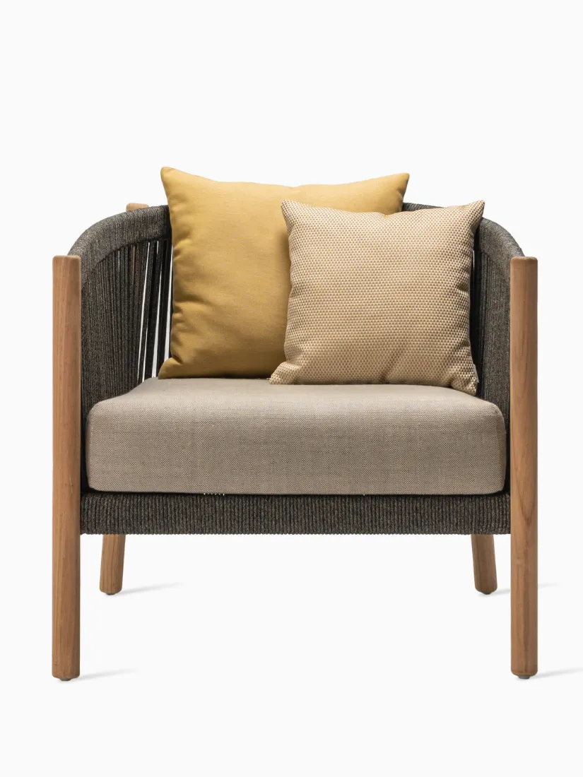 vincent-sheppard-lento-lounge-chair-with-cushions-front-f9