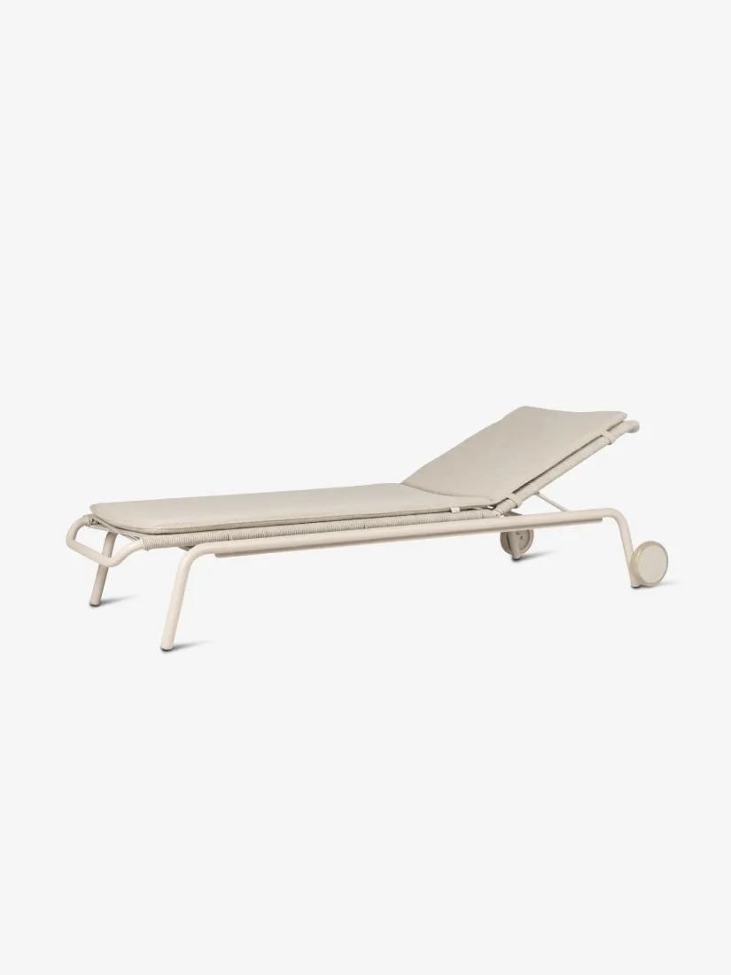 vincent-sheppard-kodo-sunlounger-with-cushions-45-f5