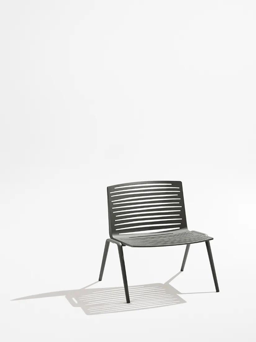 fast-zebraloungechair-metallicgrey-1500x2000