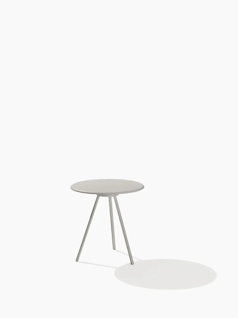 fast-zebraroundtable-powdergrey-1500x2000