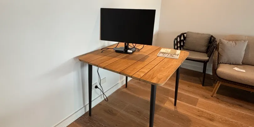 Vincent Sheppard Leo Table in Teak - Outdoor 