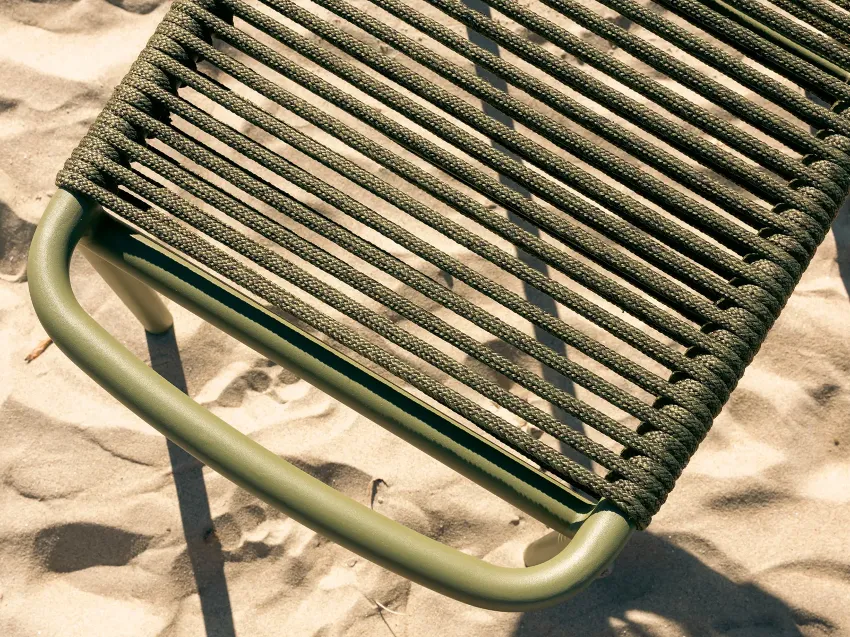 vs-ribbonfootrest-moss-hero-2000x1200