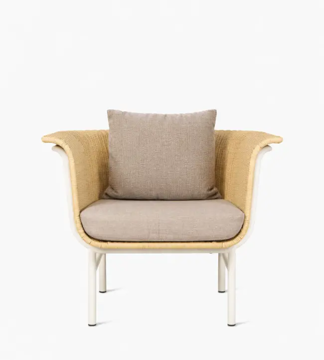 wicked-lounge-chair-in-natural-with-white-alum-frame