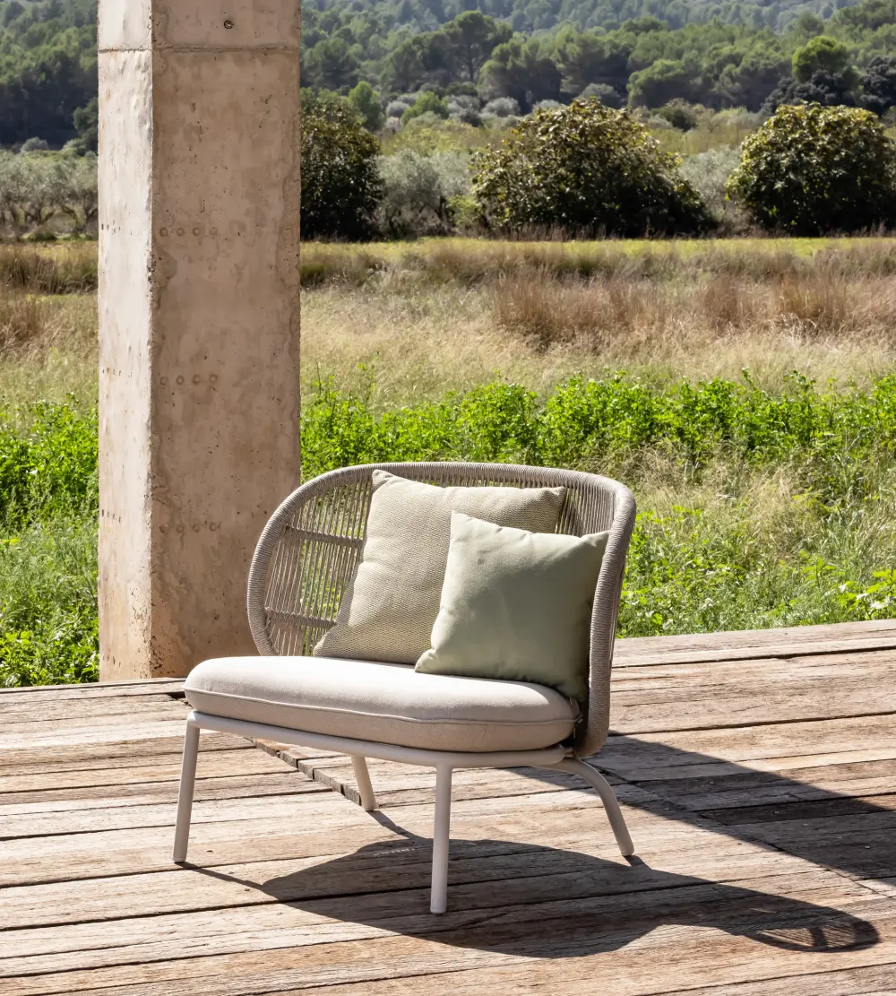 vincentsheppard-kodoloungedunewhitekiwi-a1-300dpi