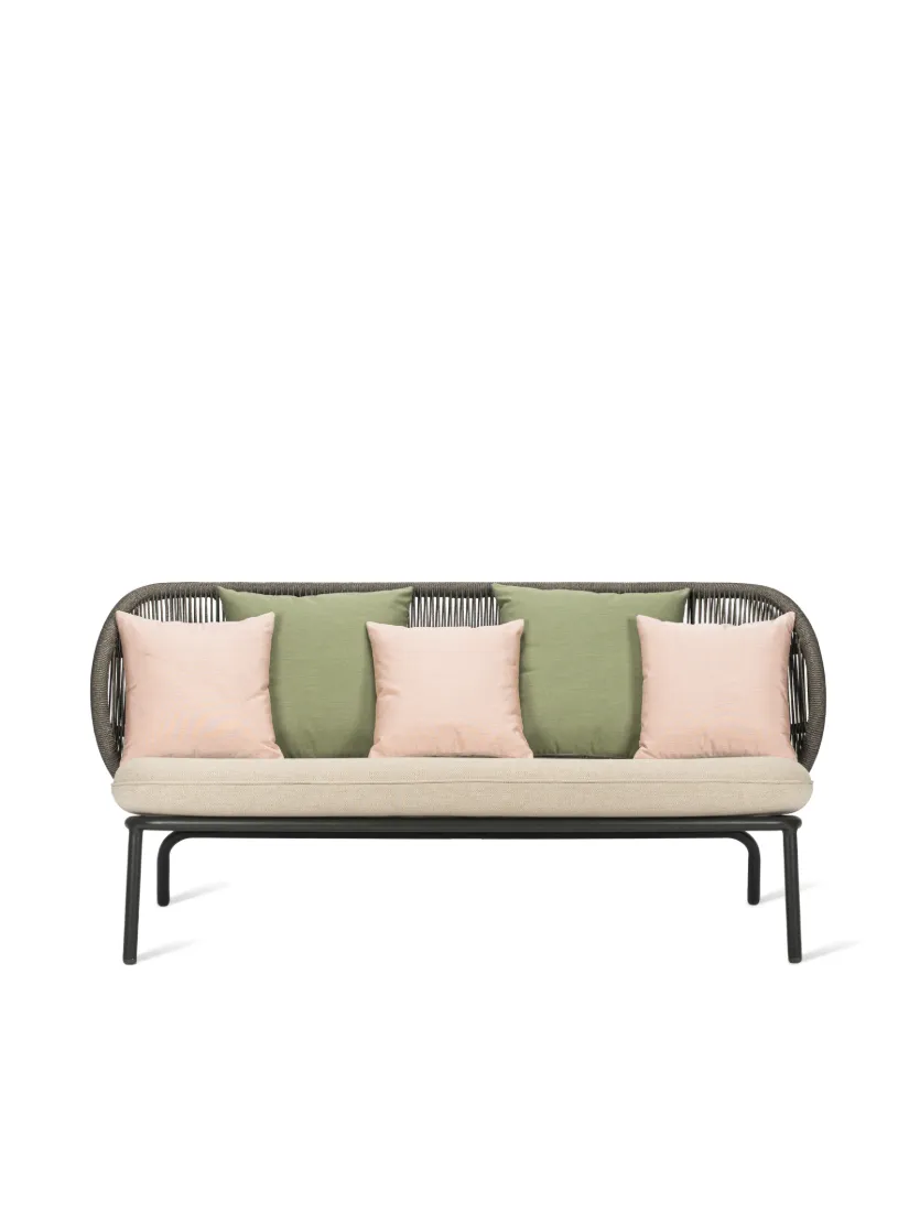 vincentsheppard-kodo-loungesofa-almond-front-ff-300dpi