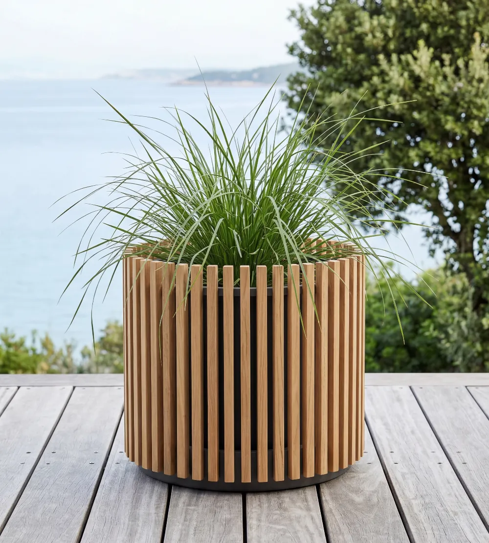 cotswoldteak-avocaroundplanter-lifestyle