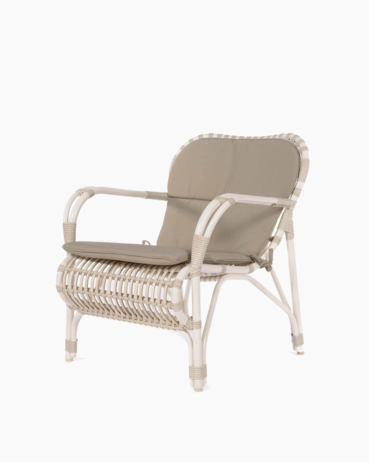VincentSheppard_LucyLoungeChairCushion_main_800x1000