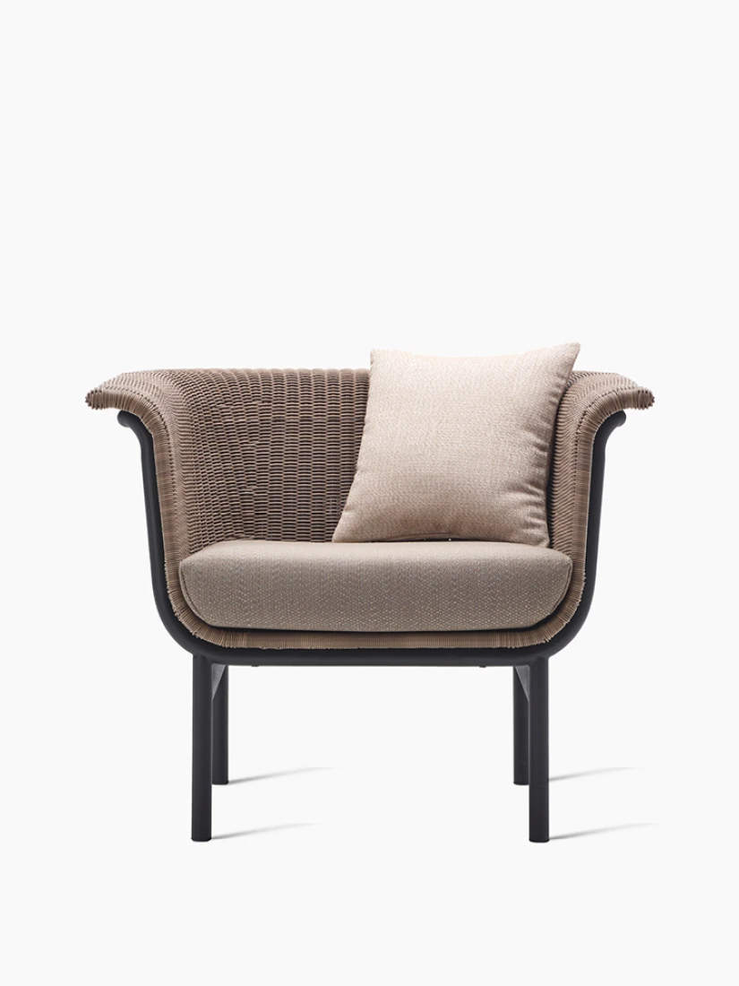 VincentSheppard_WickedLoungeChair_main_800x1000_72dpi