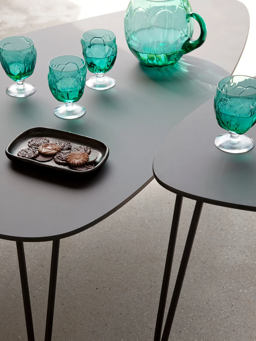 VincentSheppard_Rozysidetable_extra_800x1000_72dpi