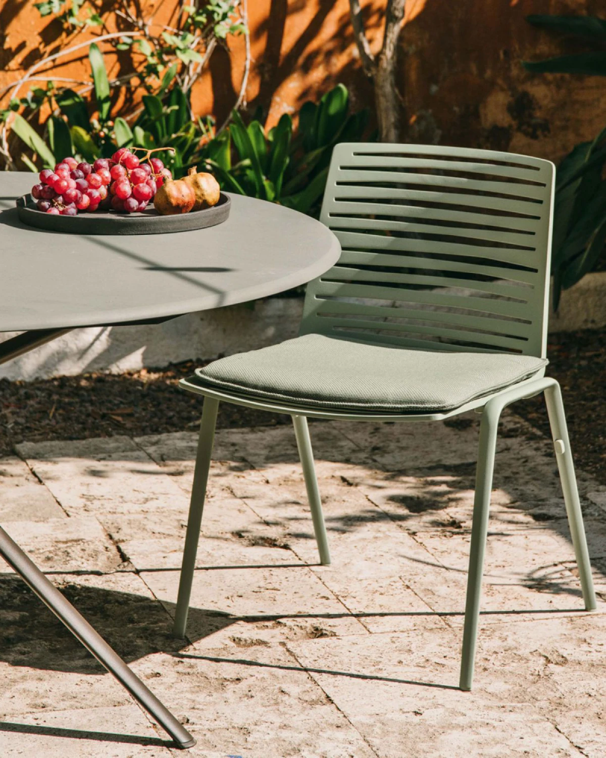 Fast_ZebraSideChair_extra_800x1000