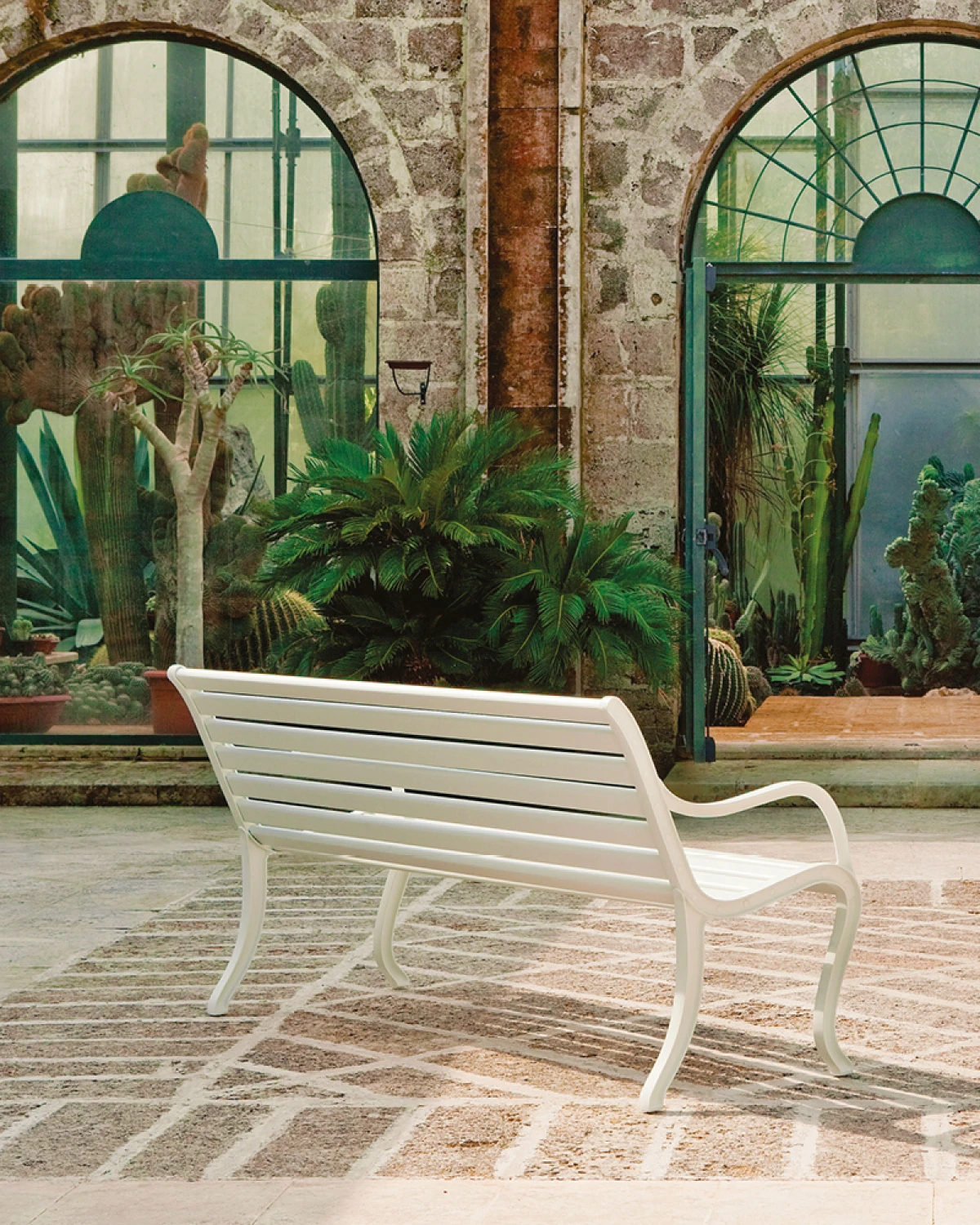 fast_Oasi3seaterbench_extra_800x1000