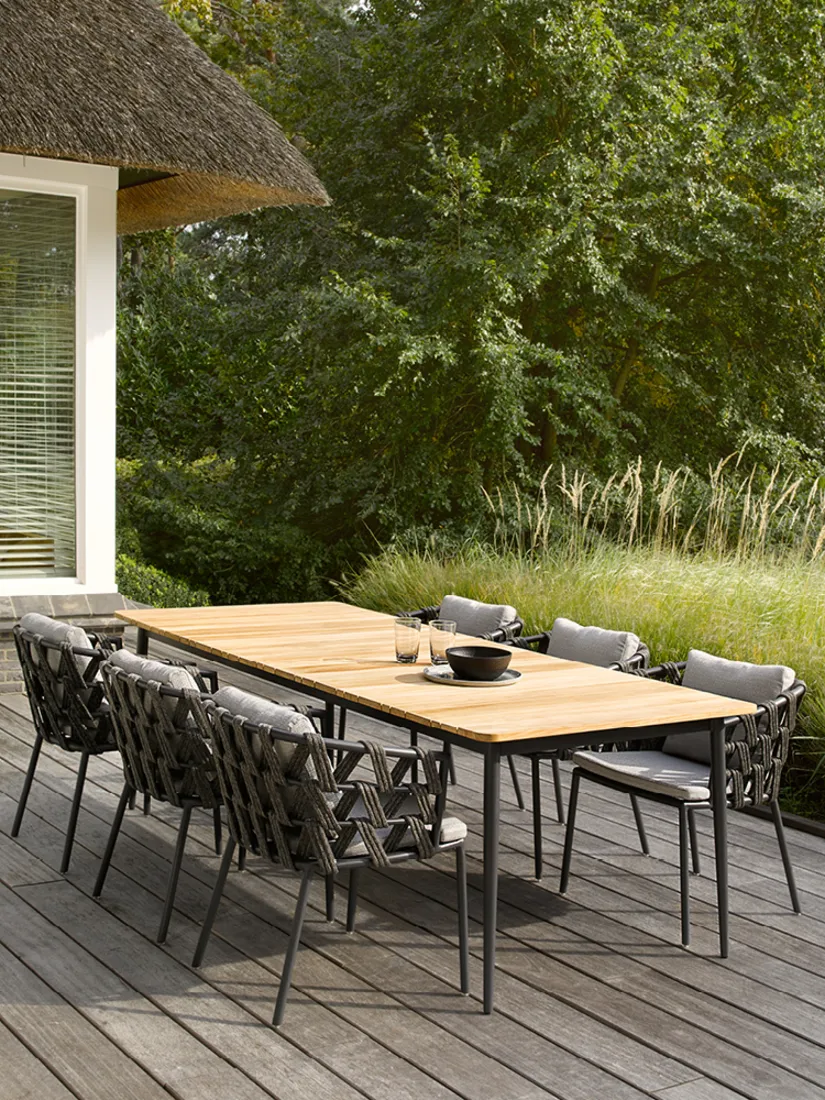 VincentSheppard_LeoDiningChair_Extra_800x1000_72dpi