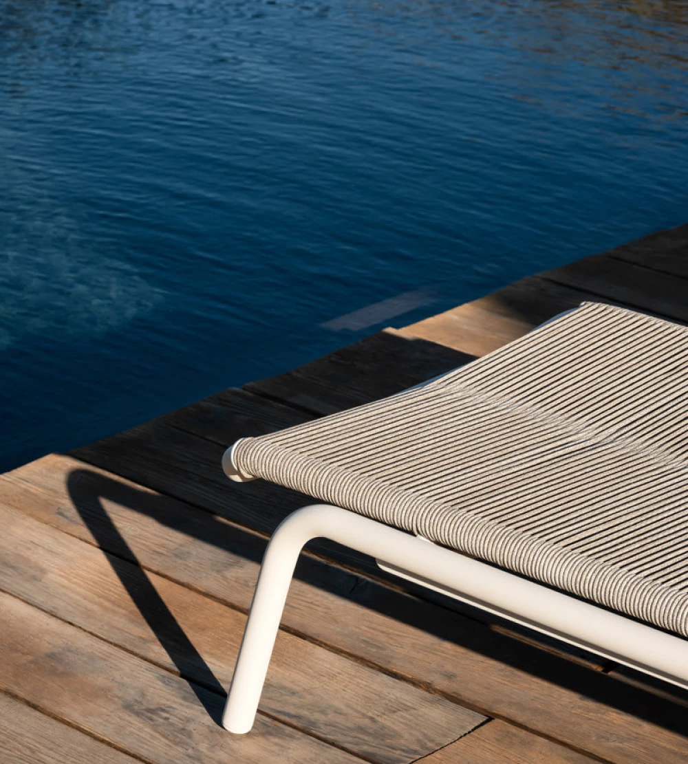 w800h1000zcZCq85_Vincent-Sheppard-Kodo-Sun-lounger2