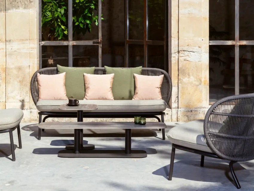 VincentSheppard_KodoLoungeChairKodoLoungeSofaKodoCocoonKodoCoffeeTableSlateMorrocanBrown_CushElenaAlmond-MatchaGreen-Pea